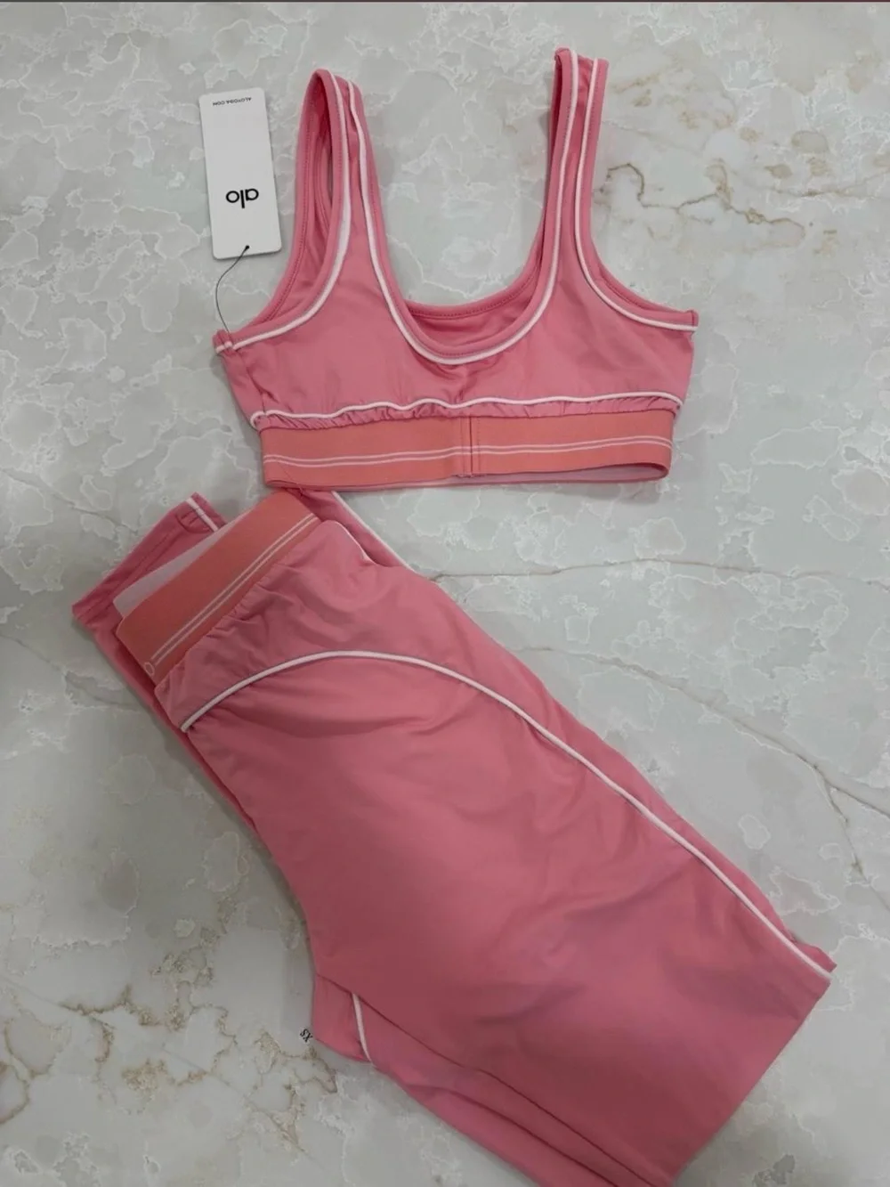 ALO Yoga Pink Active Sports Bra and High-Waist Leggings Set